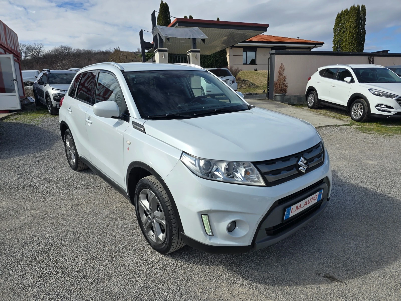 Suzuki Vitara 1.6i-NAVI-EURO6 - изображение 3