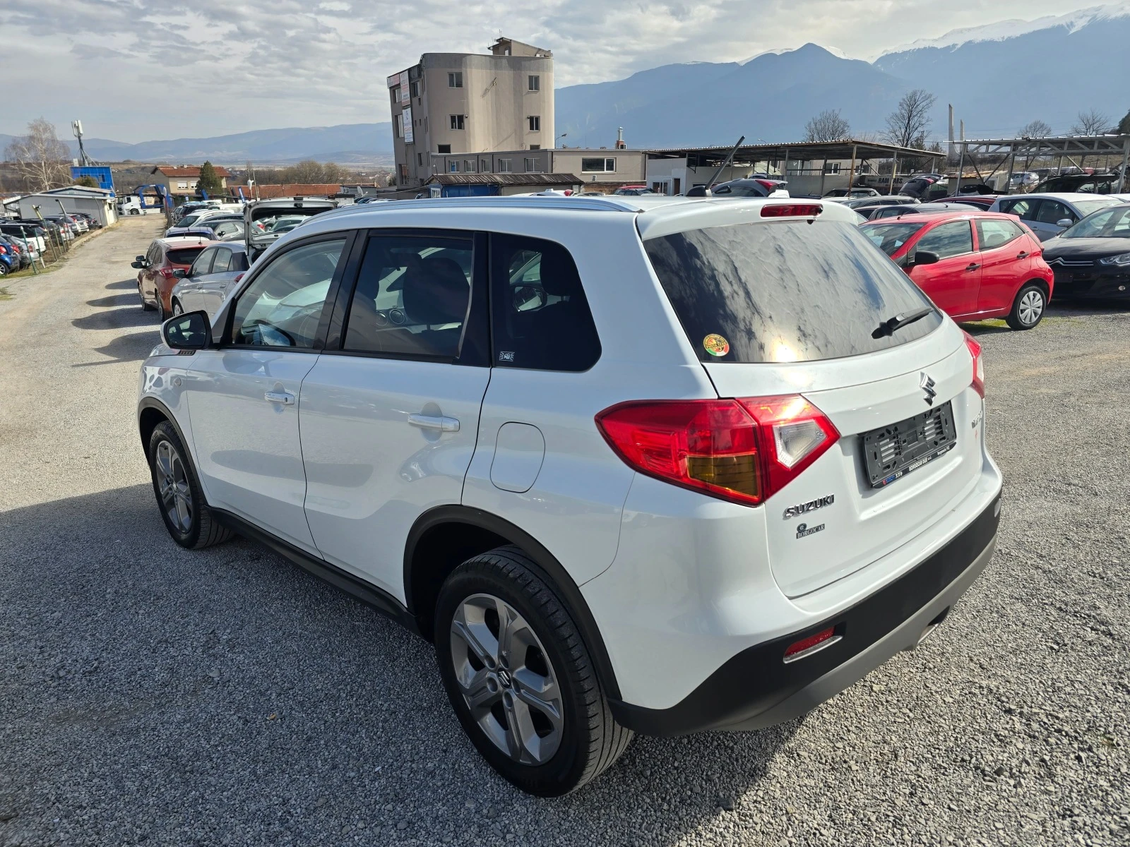 Suzuki Vitara 1.6i-NAVI-EURO6 - изображение 7