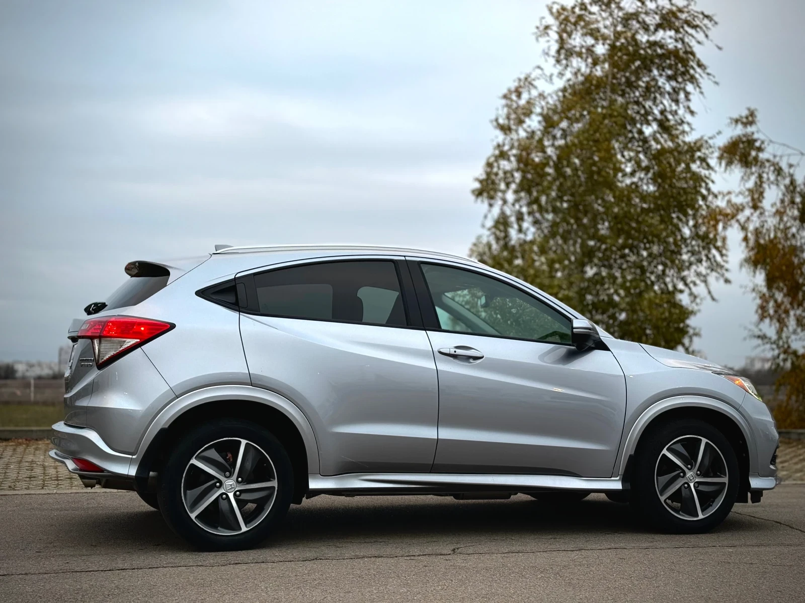 Honda Hr-v Touring 1.8 AWD FULL EXTRAS - изображение 7