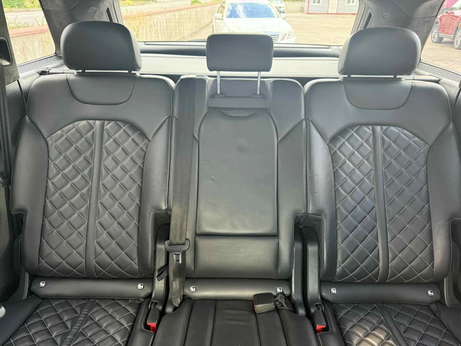 Audi SQ7  - изображение 10