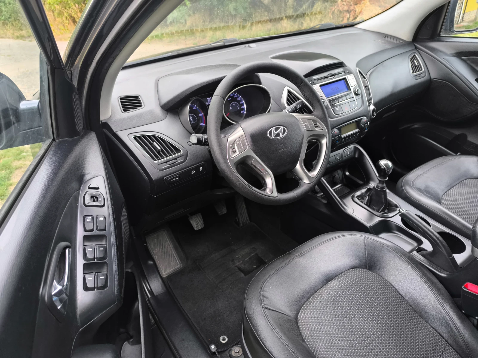 Hyundai IX35 2.0 CRDI - изображение 3