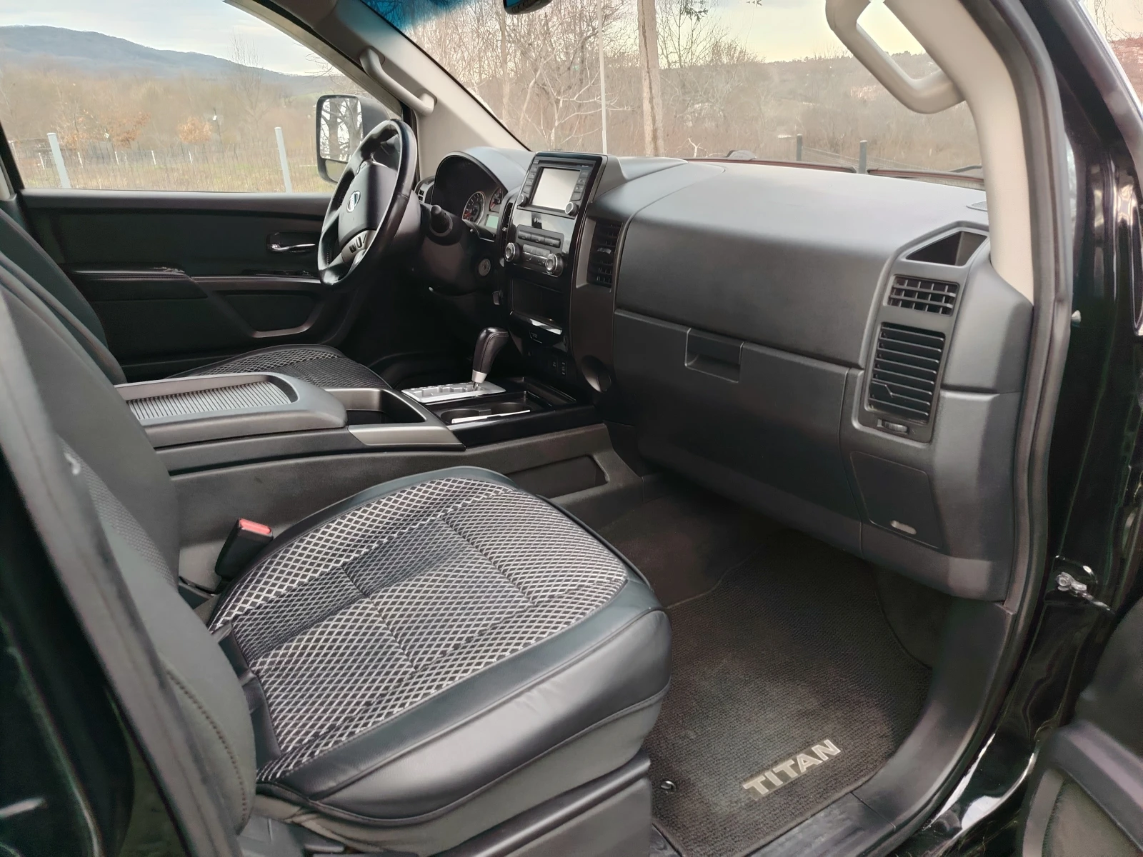 Nissan Titan king 5.6 SV - изображение 8