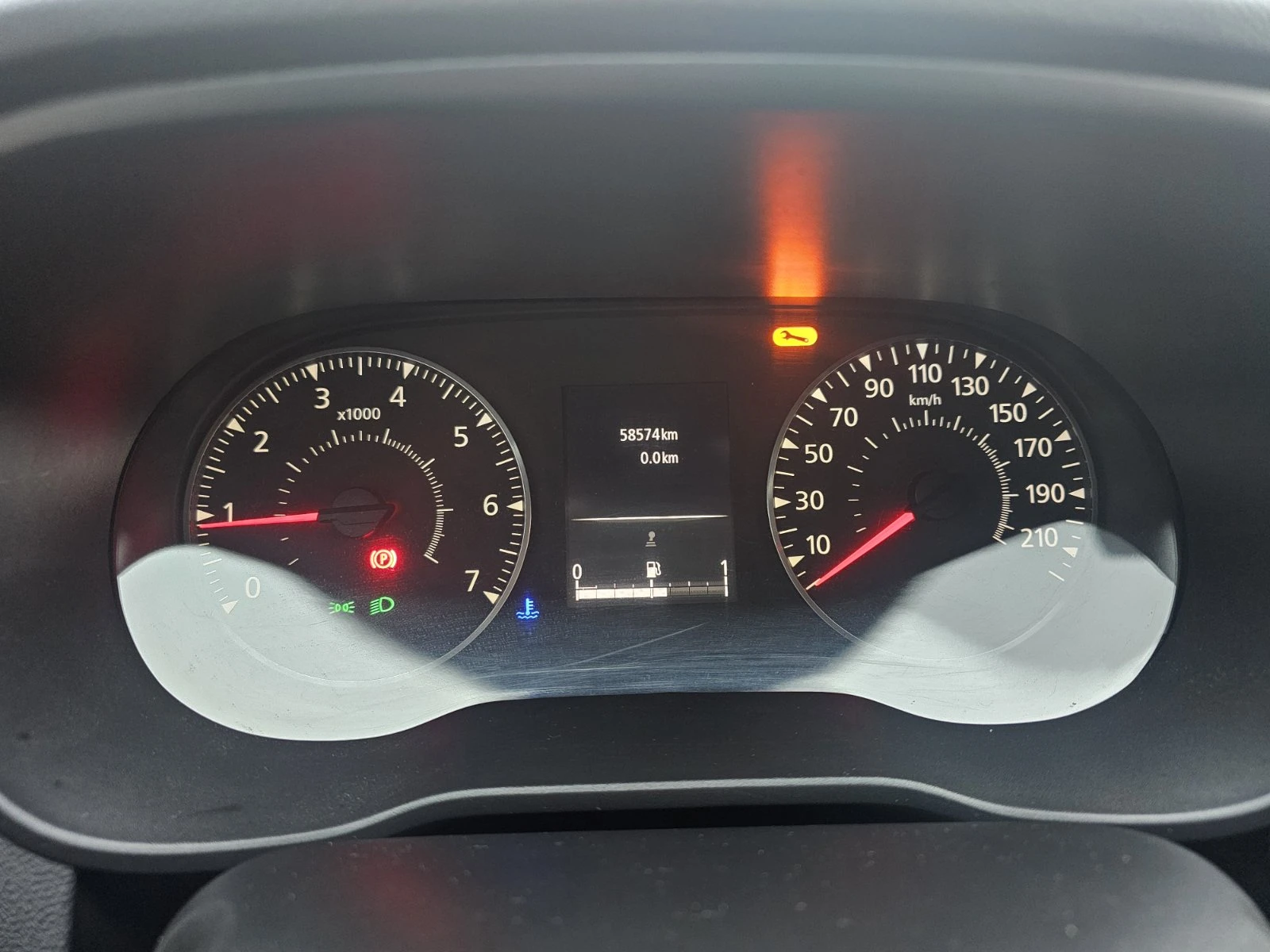 Dacia Duster 1.3 TCe 150 к.с. Бензин Stop & Start 4x4 N1G - изображение 8