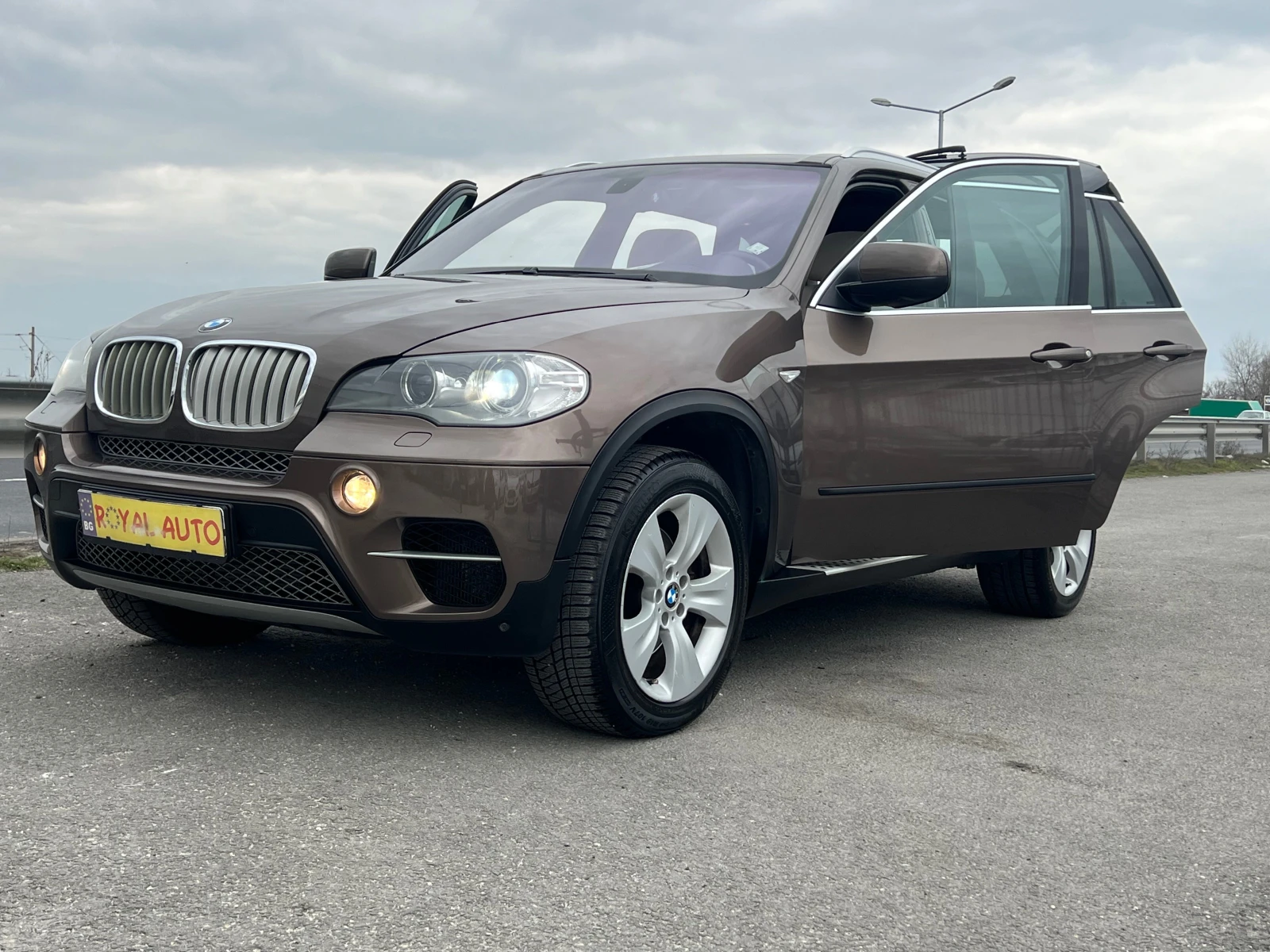 BMW X5 ЛИЗИНГ-ПАНОРАМА-FULL-ТОП СЪСТОЯНИЕ, снимка 15 - Автомобили и джипове - 53902268