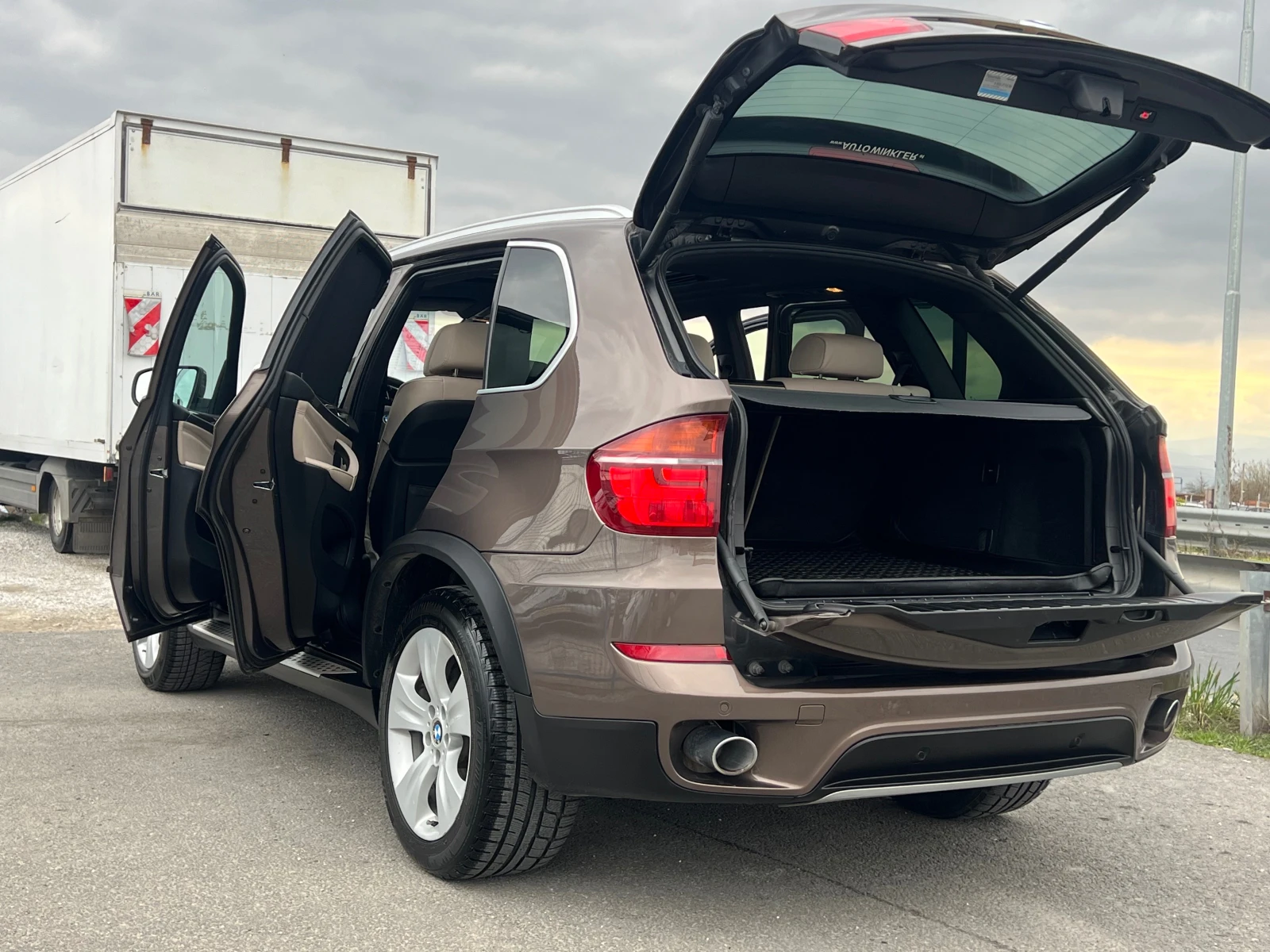 BMW X5 ЛИЗИНГ-ПАНОРАМА-FULL-ТОП СЪСТОЯНИЕ, снимка 14 - Автомобили и джипове - 53902268