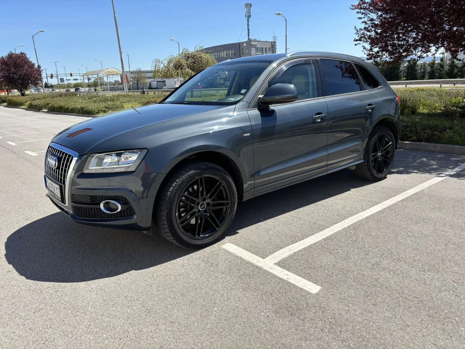 Audi Q5, снимка 15 - Автомобили и джипове - 54179660