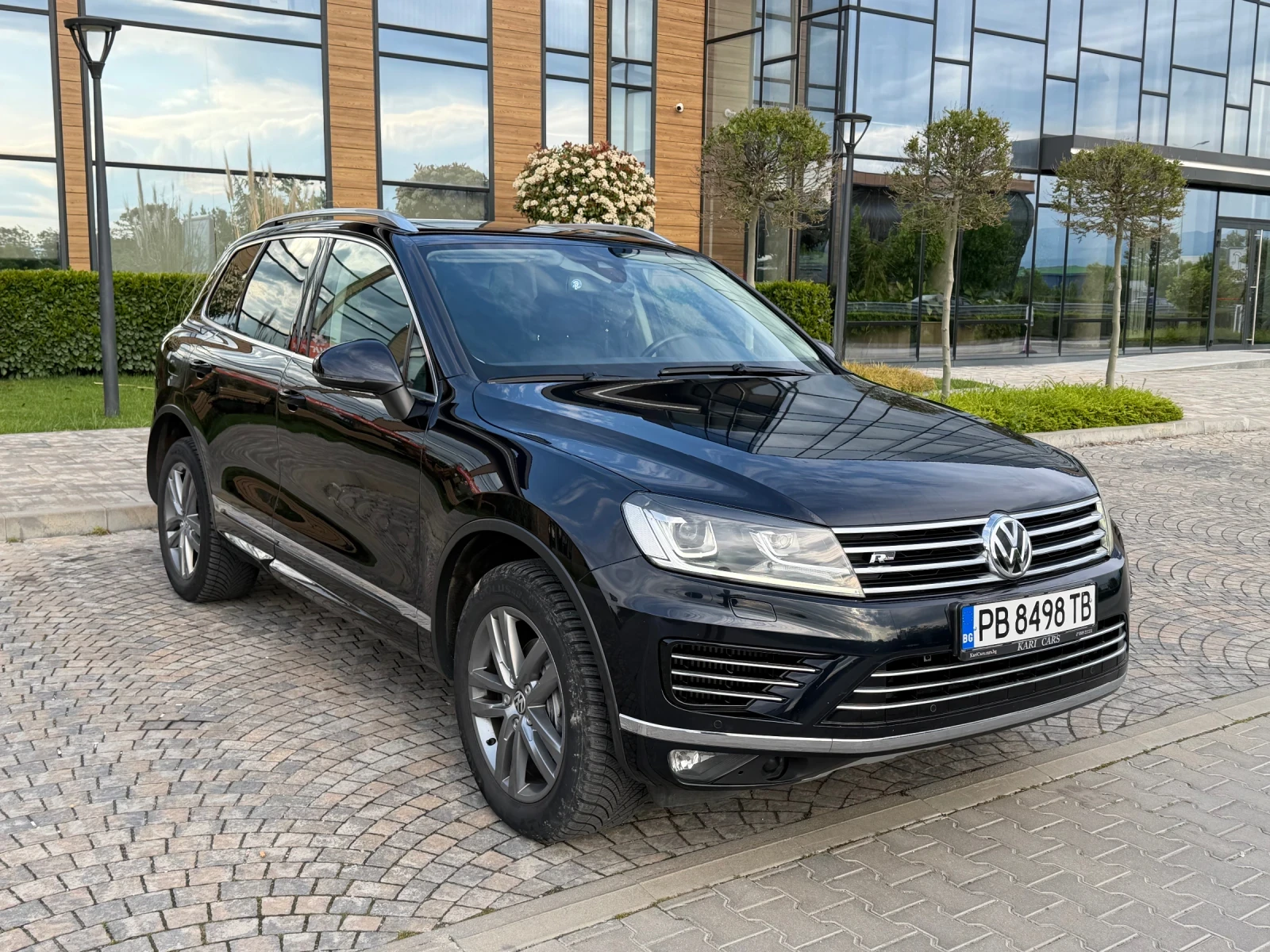 VW Touareg RLine= FaceLift= PANORAMA= DISTRONIC= KEYLES GO= K