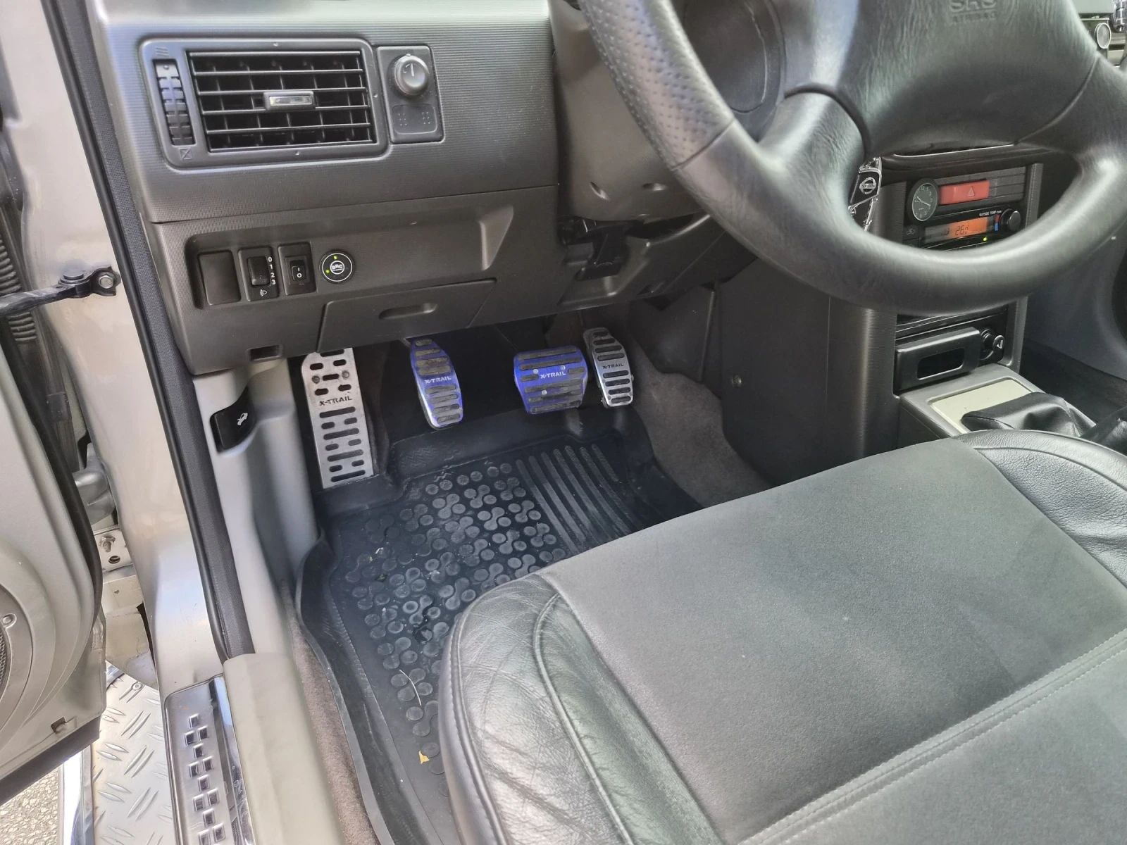 Nissan X-trail T-30, снимка 14 - Автомобили и джипове - 54972369