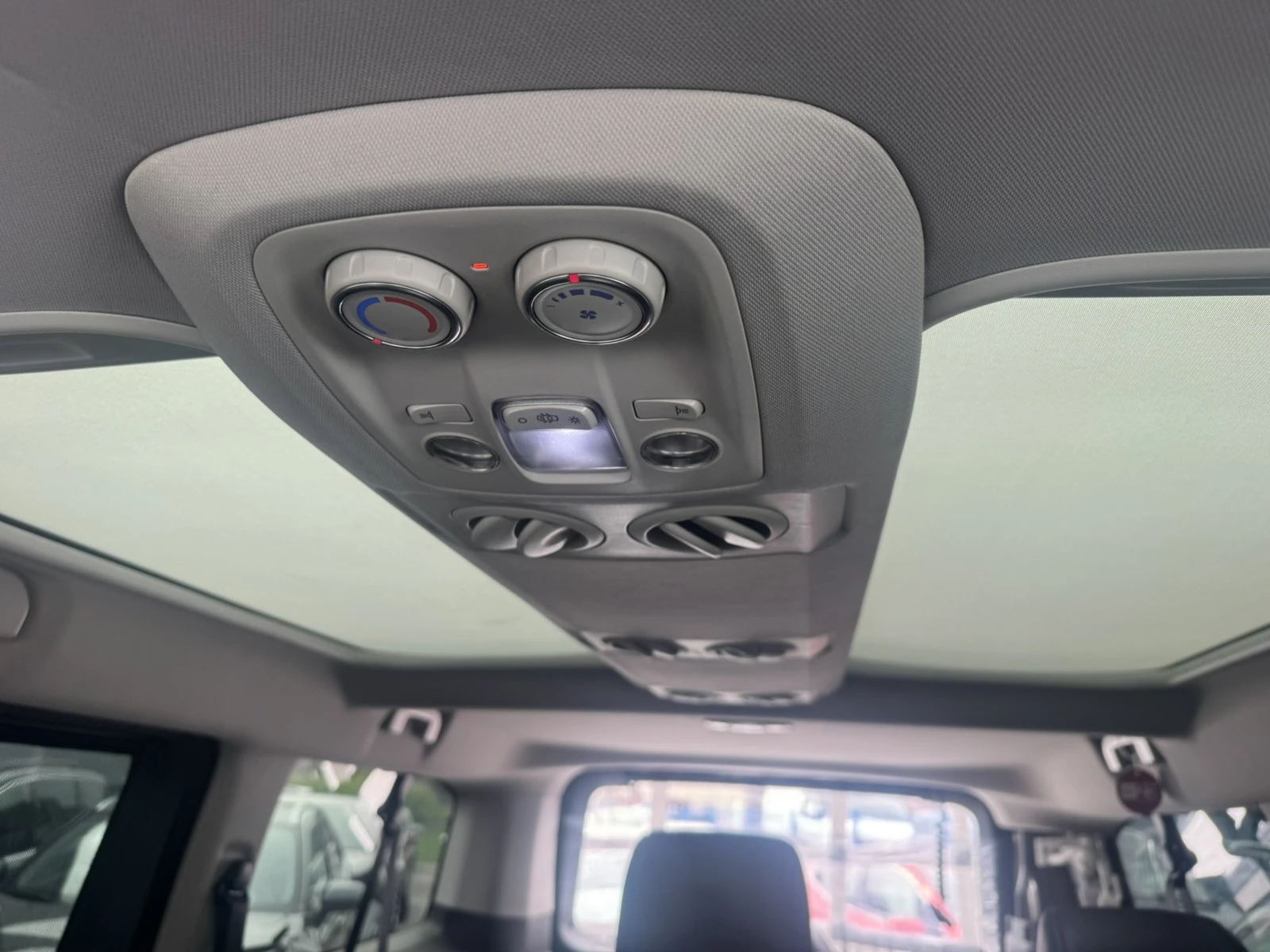 Citroen Spacetourer 2.0D FUUL MAX LUXURY, снимка 10 - Автомобили и джипове - 55843476