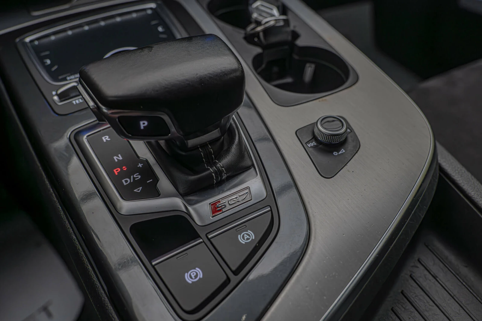 Audi SQ7 4.0TDI/HuD/Virtual/Night/Bose/������ | Mobile.bg � ����������� 12