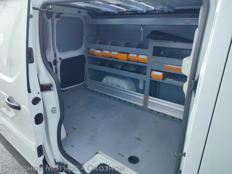 Renault Trafic L1H1 Komfort 1.6 Diesel (120hp) MT6, снимка 12 - Бусове и автобуси - 52118784