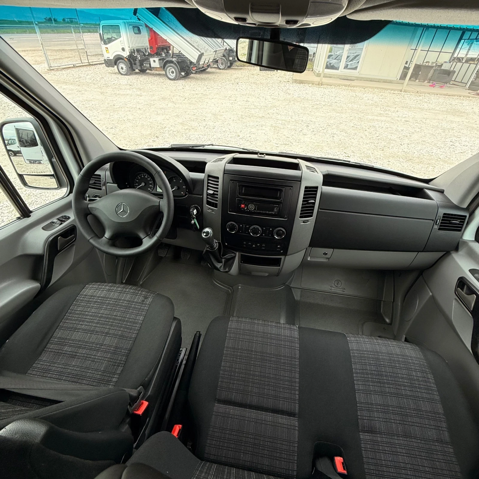 Mercedes-Benz Sprinter 316 9местен-Климатик-Евро6 - изображение 10