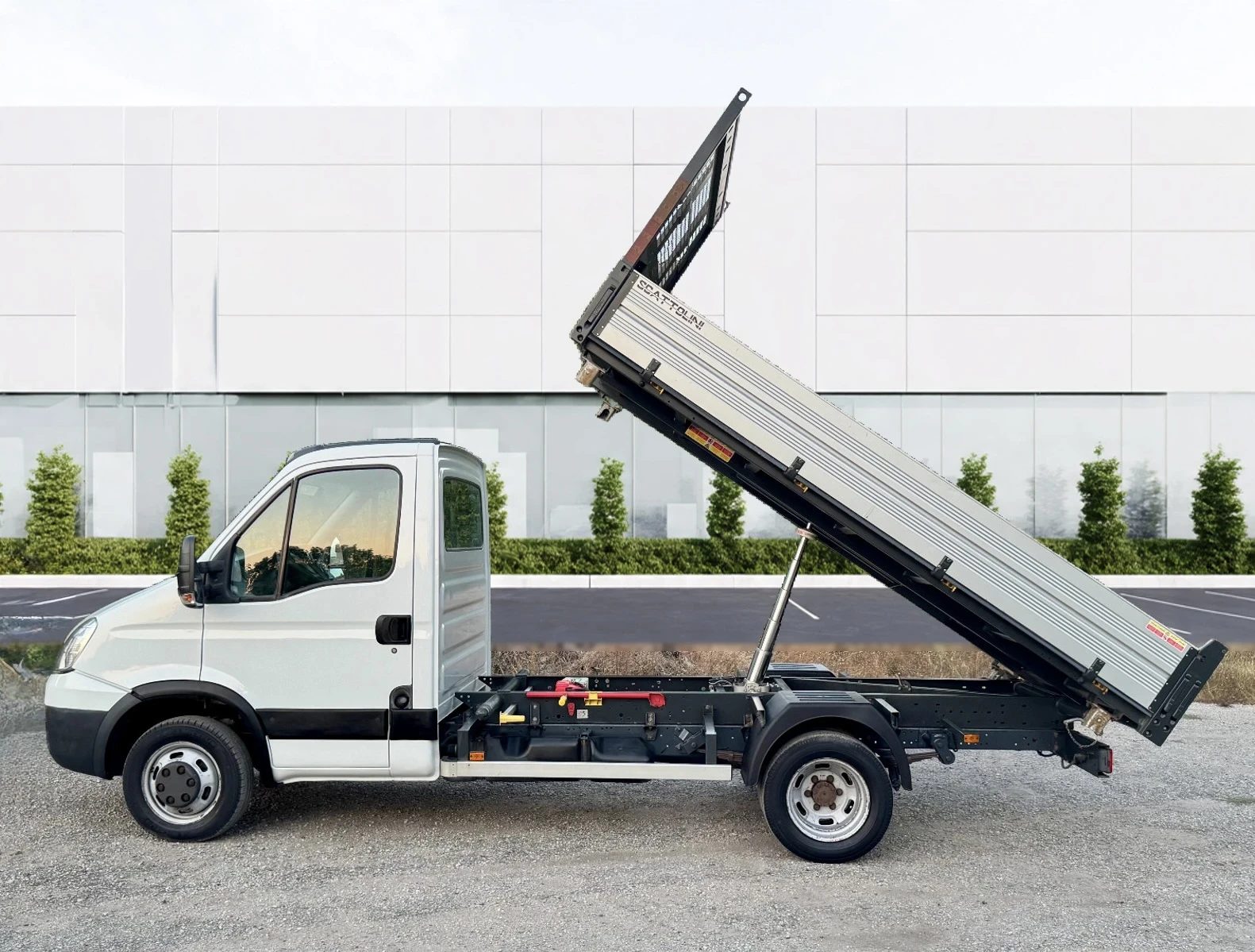 Iveco Daily 98хил.км!!!* * 3.60м. ТРИСТРАНЕН САМОСВАЛ SCATTOLI, снимка 4 - Бусове и автобуси - 56225924