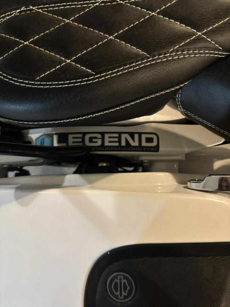 Harley-Davidson CVO, снимка 8 - Мотоциклети и мототехника - 52434266