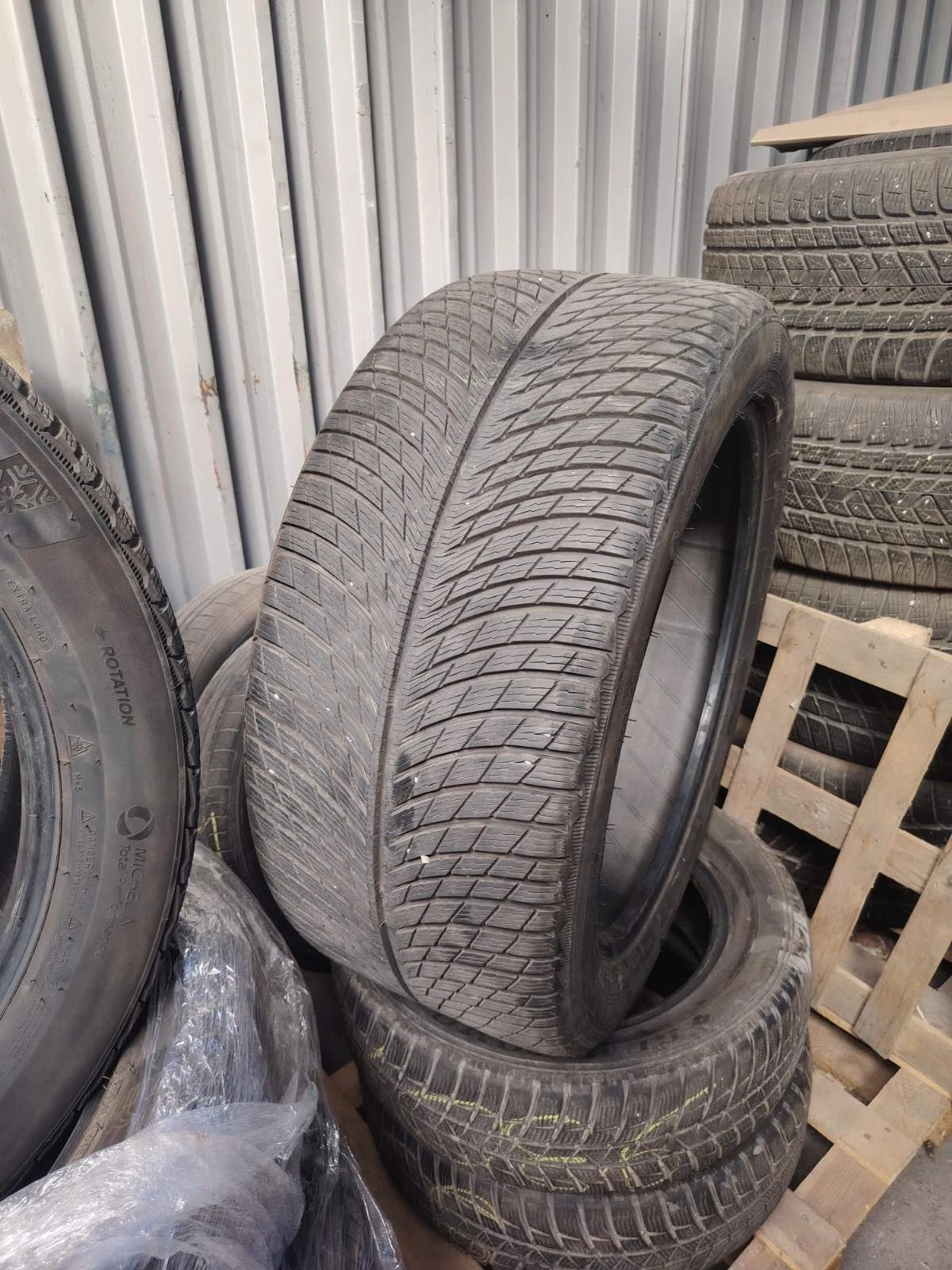 ���� 325/40R22 | Mobile.bg � ����������� 2