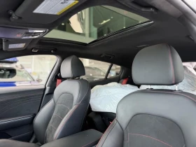 Kia Stinger * GT * KEYLESS * Автокредит * (Цена до България), снимка 9