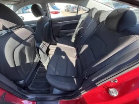 Hyundai Elantra Automatic, снимка 6