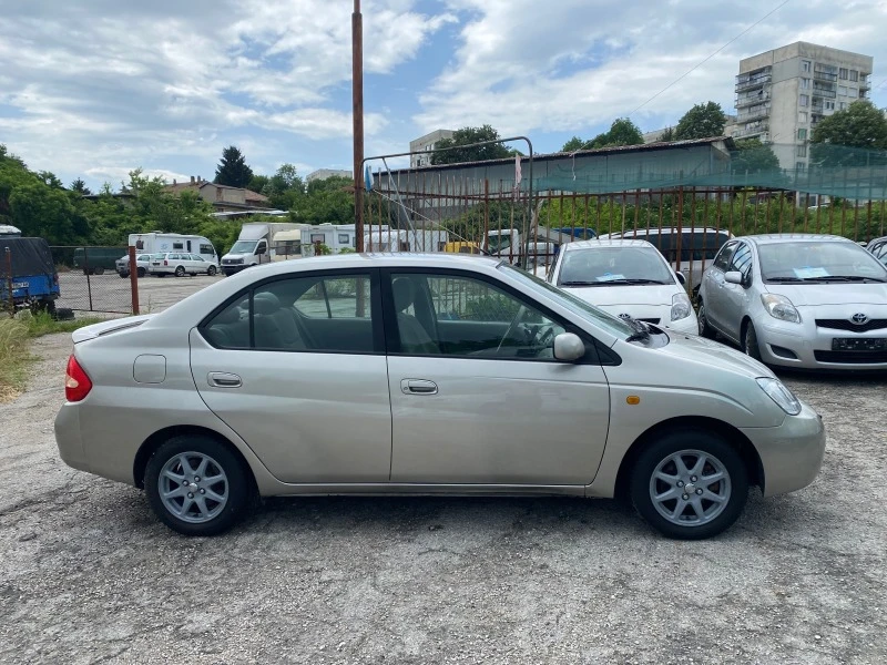 Toyota Prius Швейцария, снимка 3 - Автомобили и джипове - 41245967