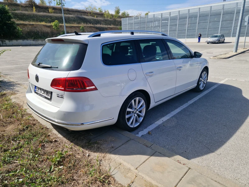VW Passat, снимка 1 - Автомобили и джипове - 44862632