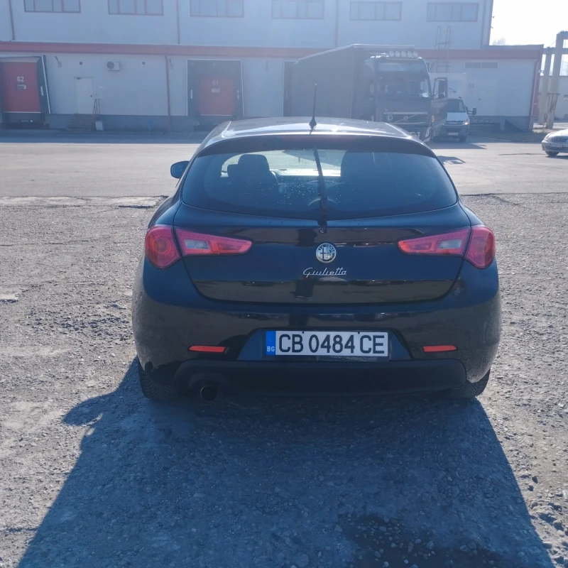 Alfa Romeo Giulietta 1.6d/start stop/media phone/6 speed, снимка 4 - Автомобили и джипове - 48024543