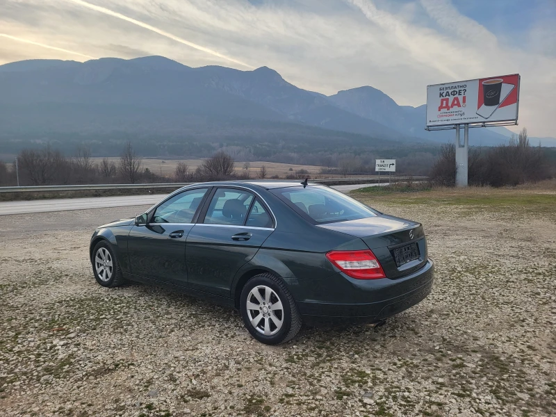 Mercedes-Benz C 200 2.2CDi, снимка 3 - Автомобили и джипове - 48759276