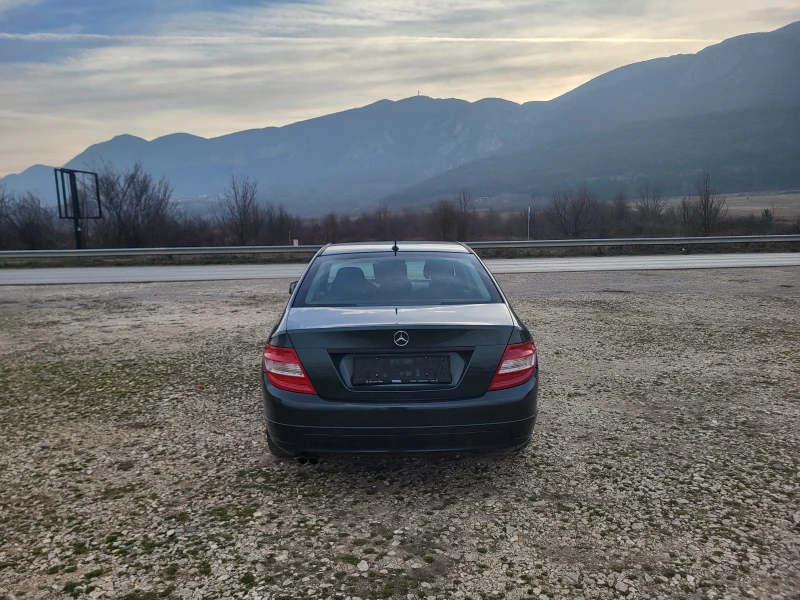 Mercedes-Benz C 200 2.2CDi, снимка 4 - Автомобили и джипове - 48759276