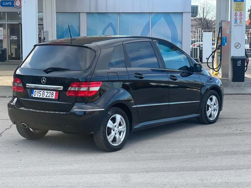 Mercedes-Benz B 180 Avtomat Evro 5 2010, снимка 5 - Автомобили и джипове - 48869513