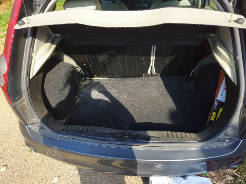 Ford Fiesta, снимка 12 - Автомобили и джипове - 51488612