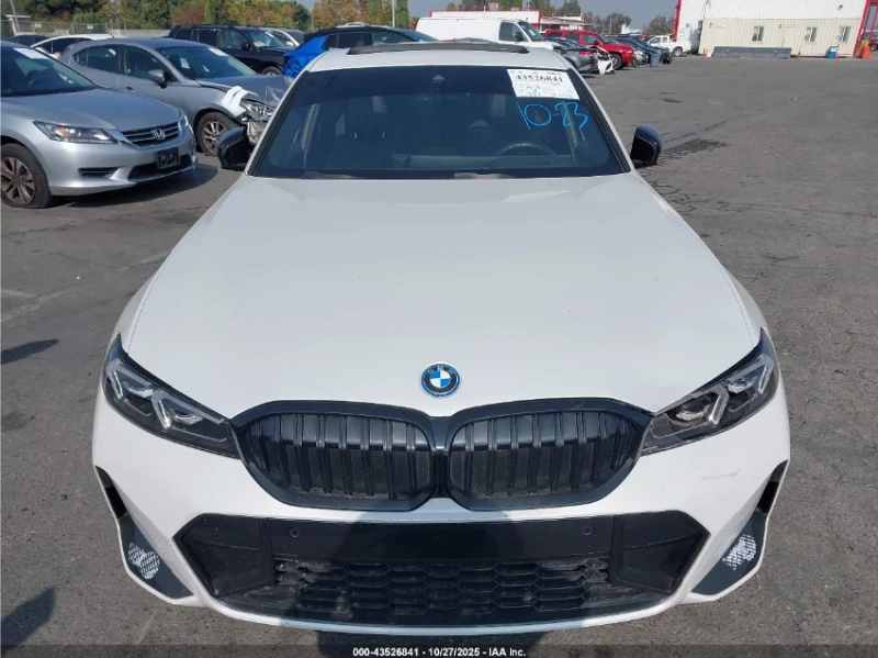BMW 330 E / XDRIVE , снимка 2 - Автомобили и джипове - 52816854