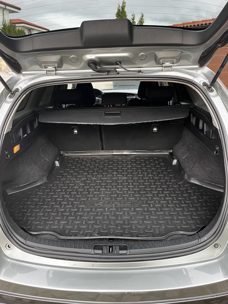 Toyota Auris Turing Sport, снимка 10 - Автомобили и джипове - 53066904