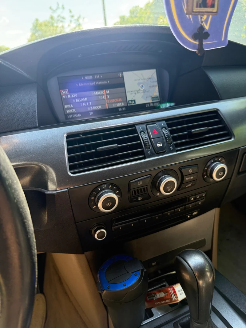 BMW 525, снимка 6 - Автомобили и джипове - 53213402