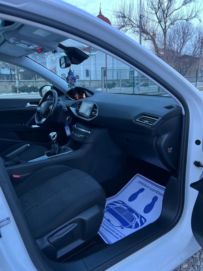Peugeot 308 308 SW 1.6 HDi 120 к.с., 2015 г. Бяла перла, снимка 8 - Автомобили и джипове - 53357051