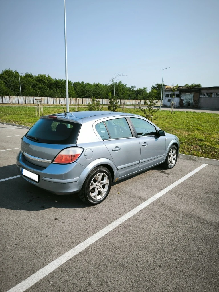 Opel Astra H 1.8 Cosmo - изображение 3