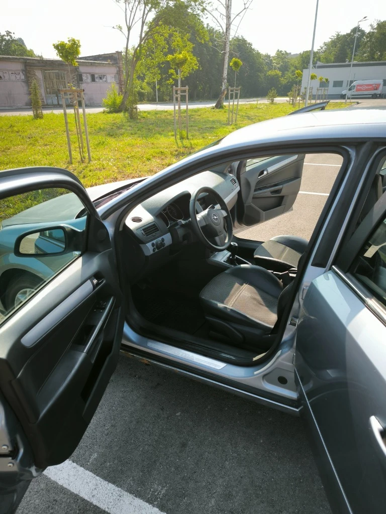 Opel Astra H 1.8 Cosmo - изображение 9