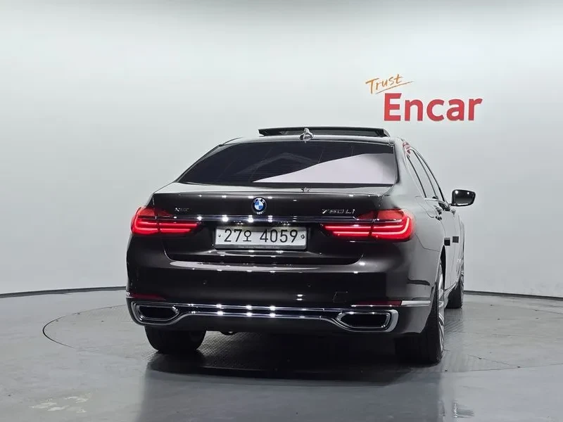 BMW 750 LI XDRIVE, снимка 4 - Автомобили и джипове - 54738212