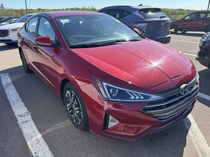 Hyundai Elantra Automatic, снимка 3 - Автомобили и джипове - 56010833