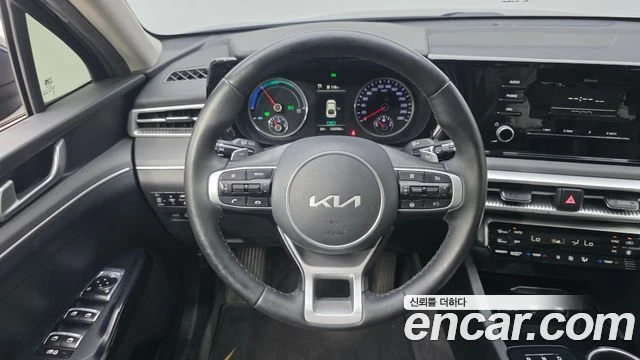 Kia K5, снимка 13 - Автомобили и джипове - 56082488