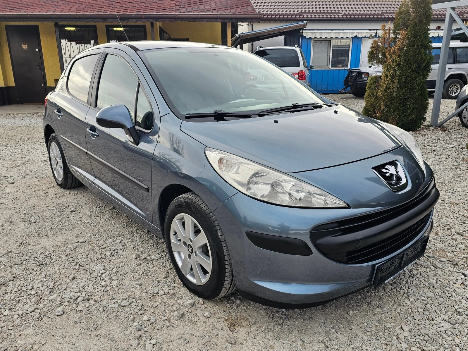 Peugeot 207 1.4i КЛИМАТИК РЕАЛНИ КИЛОМЕТРИ - изображение 7