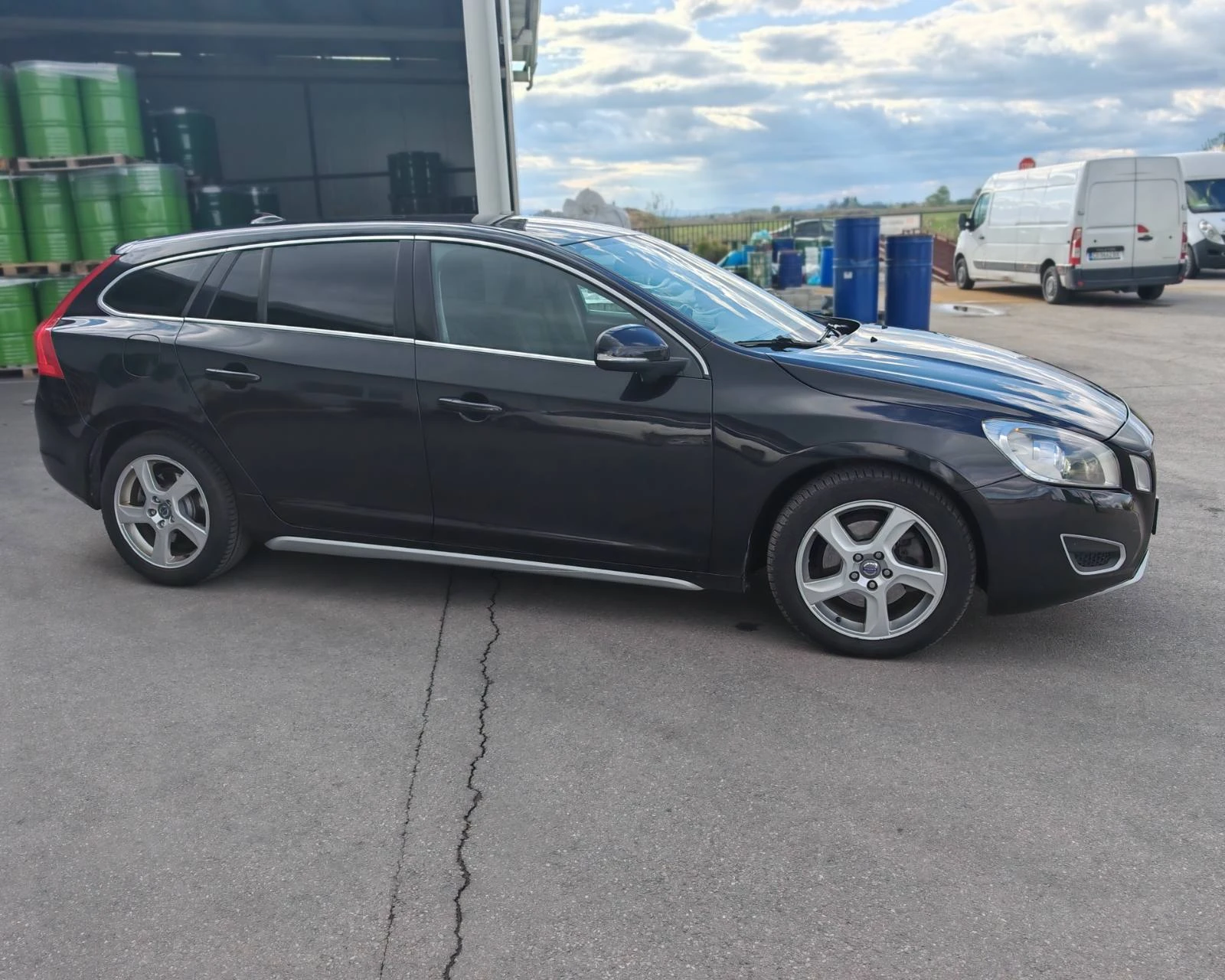 Volvo V60 D3 - изображение 7