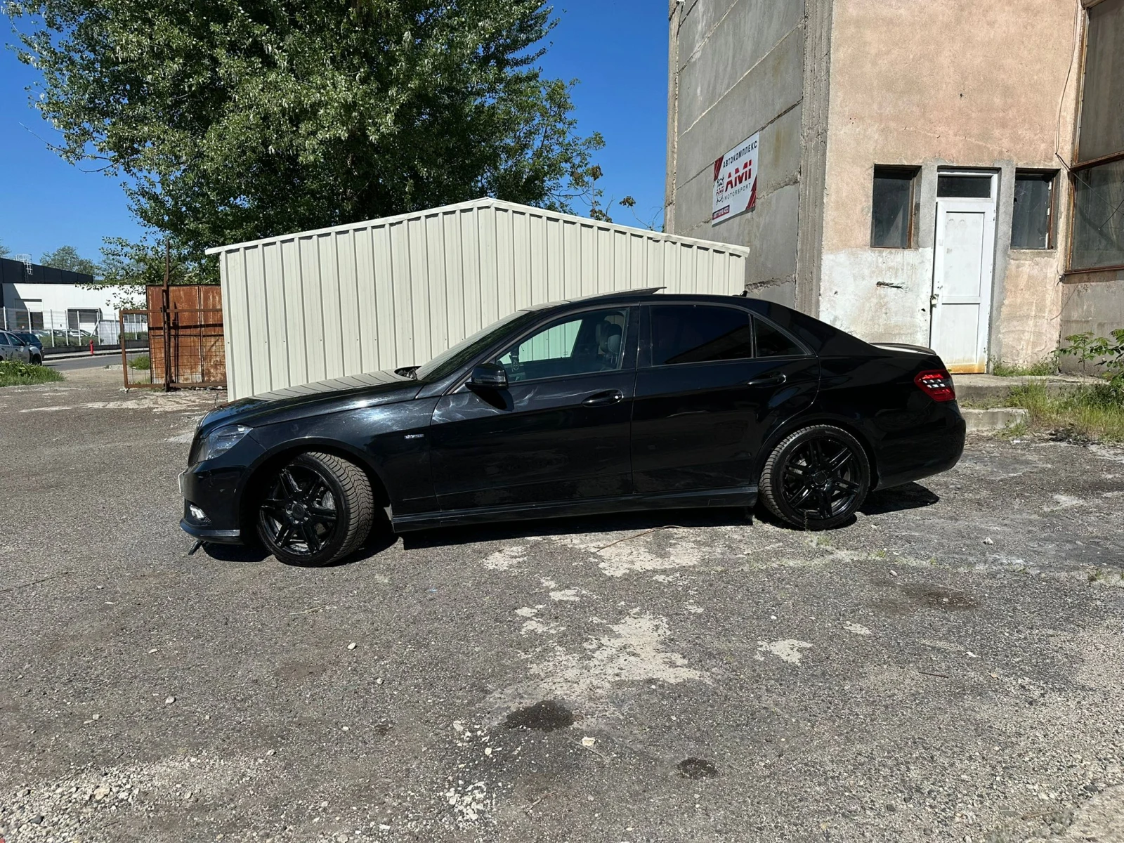 Mercedes-Benz E 350  - изображение 7