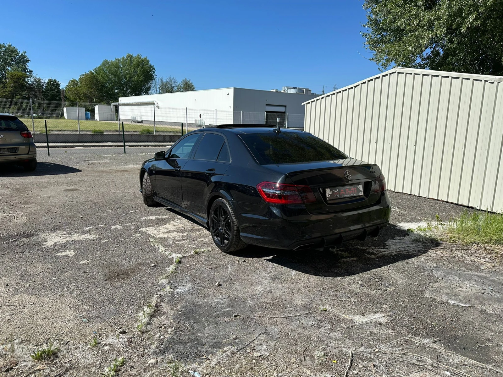 Mercedes-Benz E 350  - изображение 5