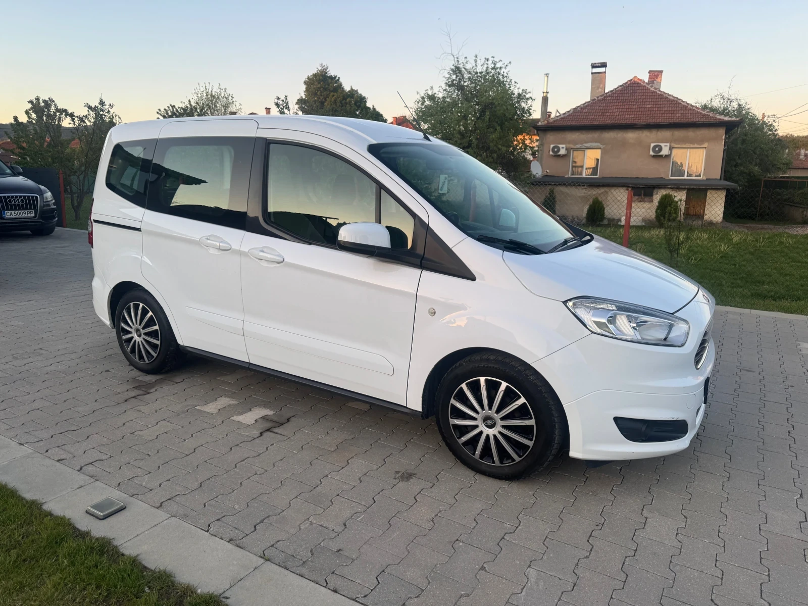 Ford Courier Tourneo EURO 6B, 79 хил.КМ - изображение 3