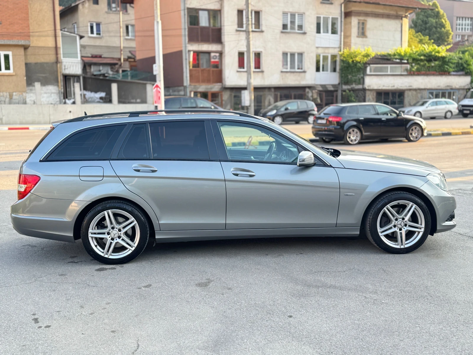 Mercedes-Benz C 220 2.2 CDI Навигация* Климатроник* Автоматик - изображение 6