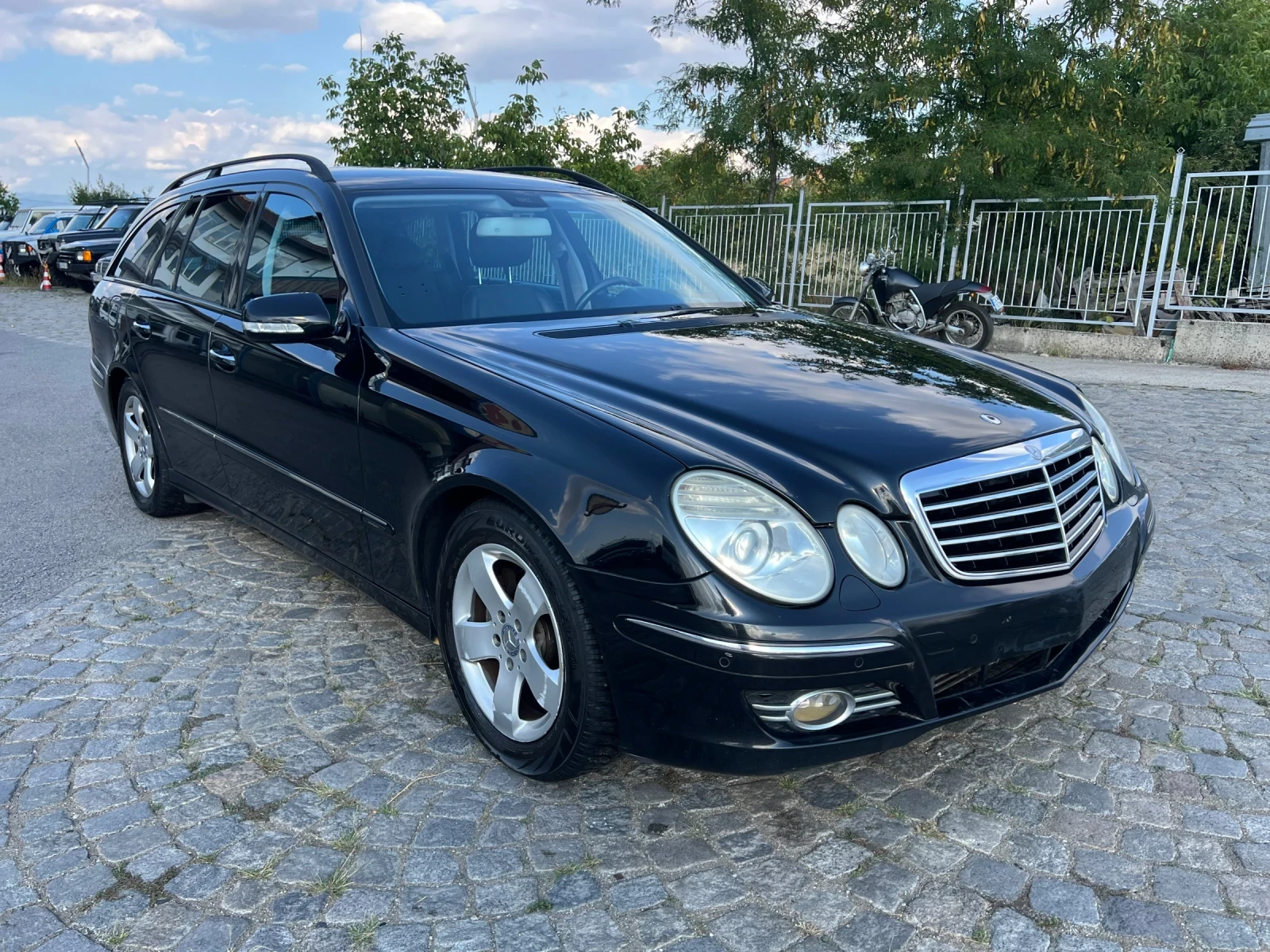 Mercedes-Benz E 220 CDI T model , FaceLift - изображение 2