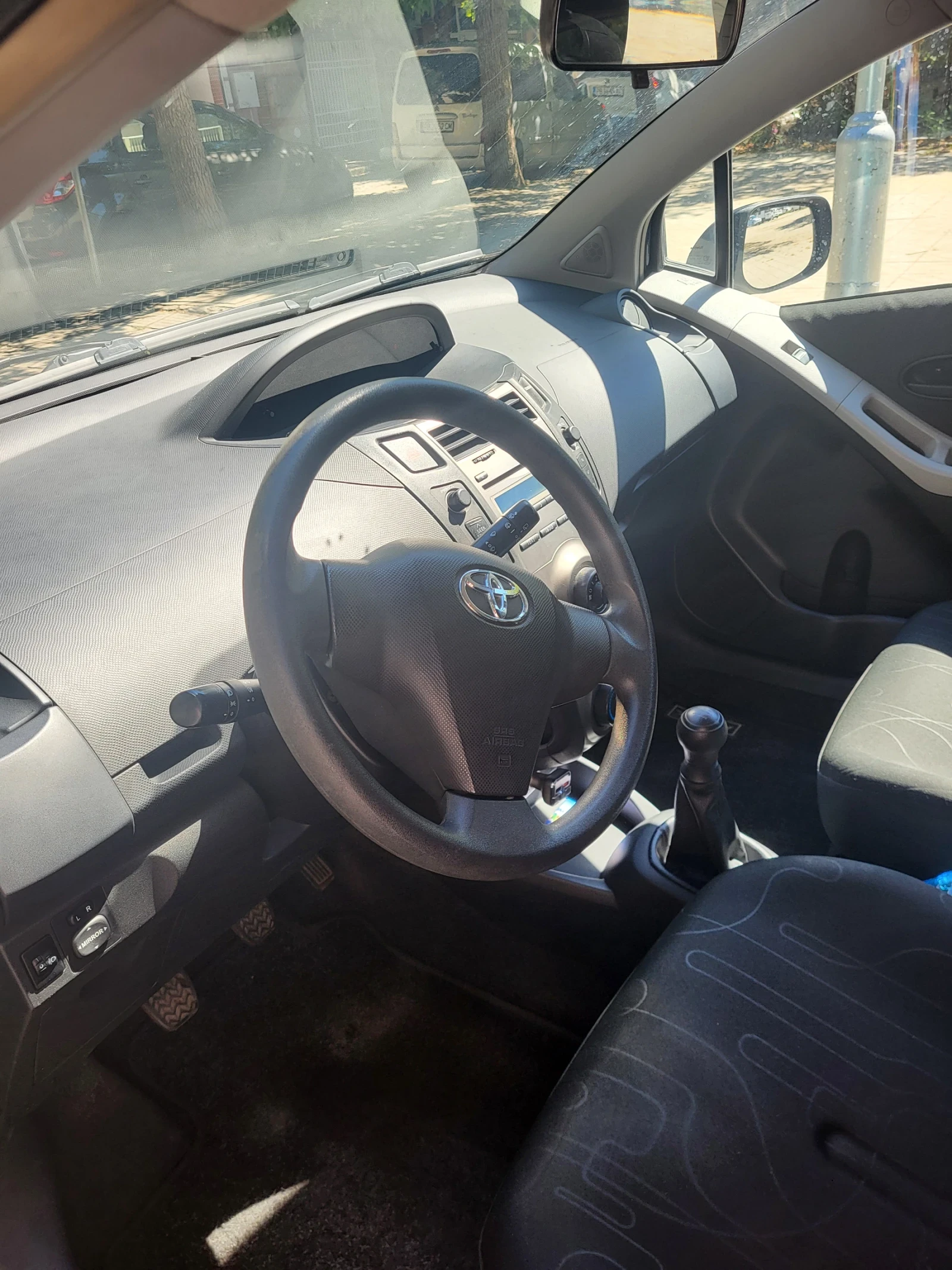 Toyota Yaris  - изображение 5