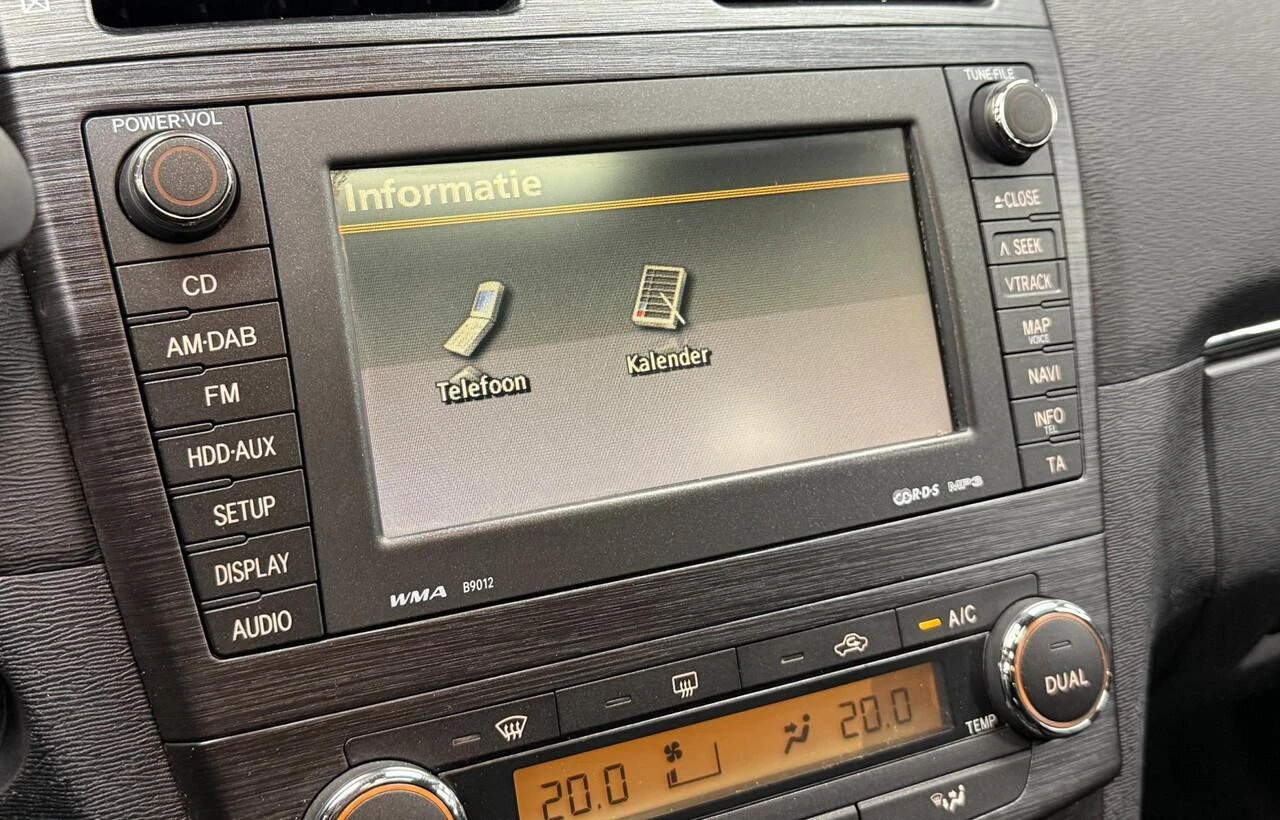 Toyota Avensis 1.8 VVT-i EXECUTIVE  ! |    | Mobile.bg   11