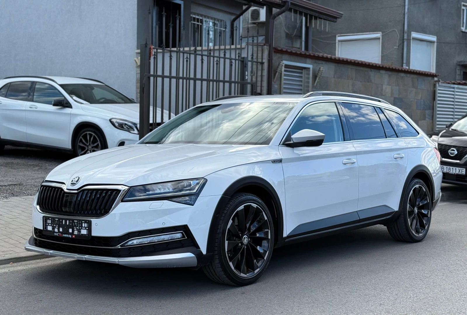 Skoda Superb Scout 4X4 Внос Швейцария - изображение 2
