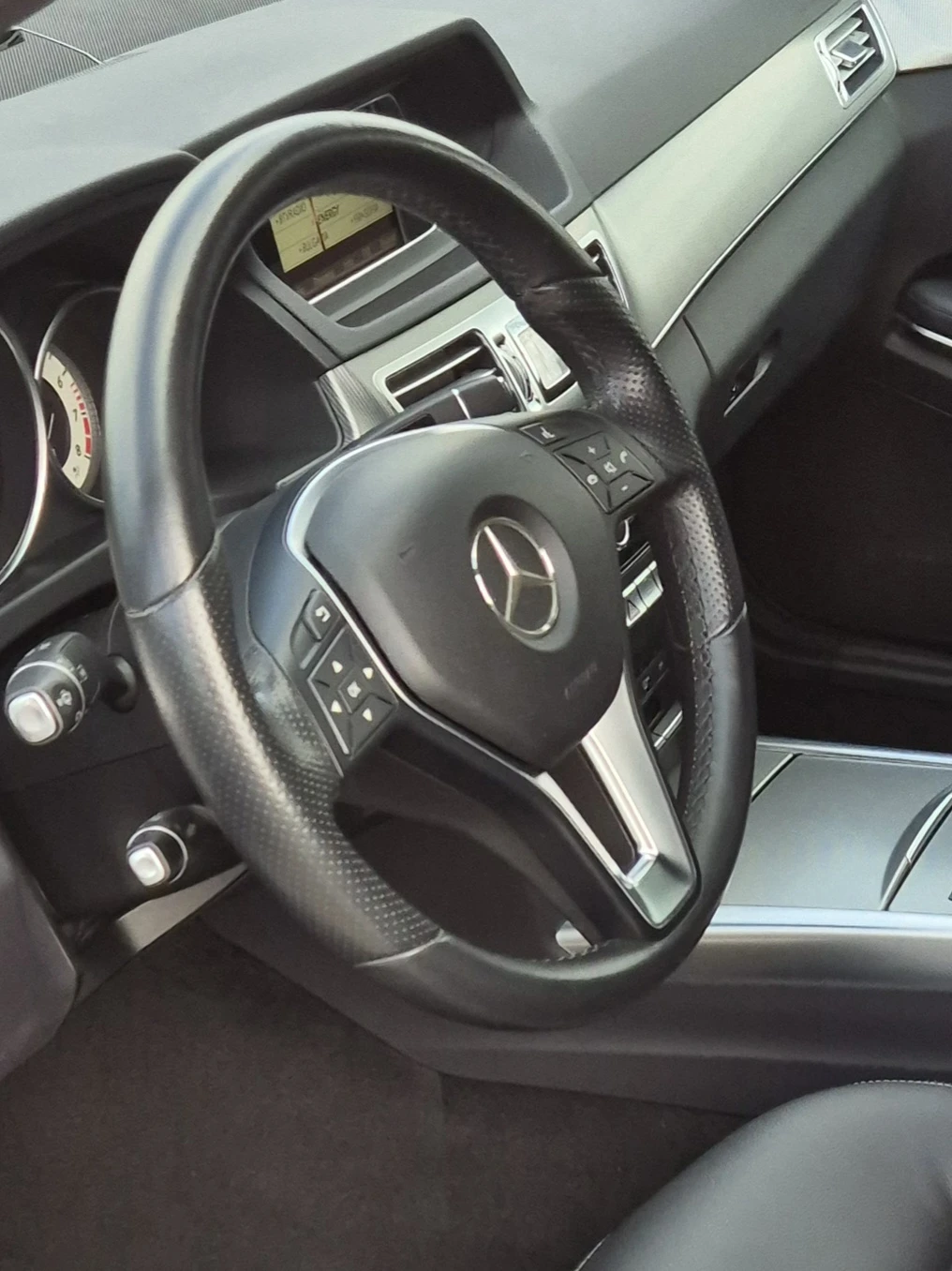 Mercedes-Benz E 250 Директно впръскване  - изображение 5