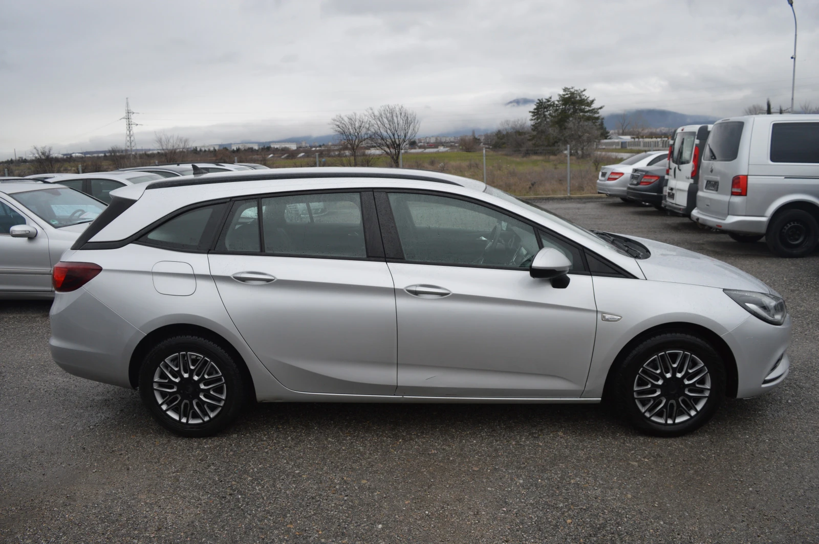 Opel Astra 1.6CDTI-EURO6B-NAVI - изображение 4