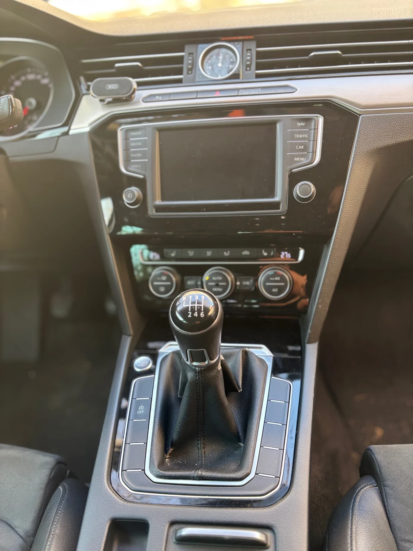 VW Passat, снимка 6 - Автомобили и джипове - 54726446